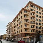 Guesthost - San Giovanni Comfy Flat Apartamento Roma