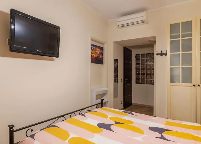 Guesthost - San Giovanni Comfy Flat Apartman Róma