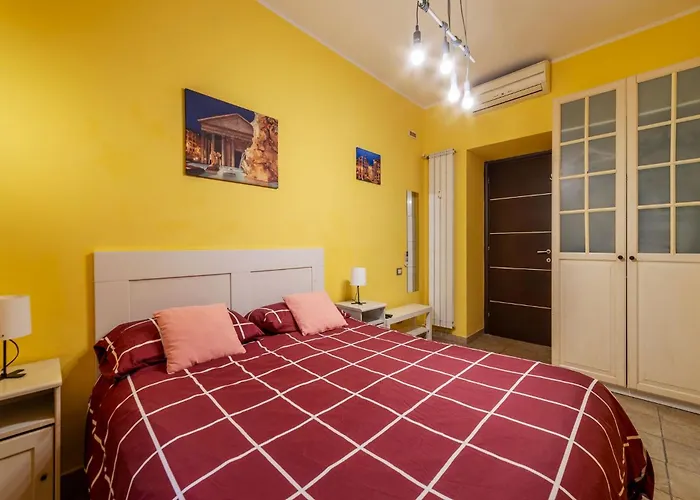 Guesthost - San Giovanni Comfy Flat * Róma