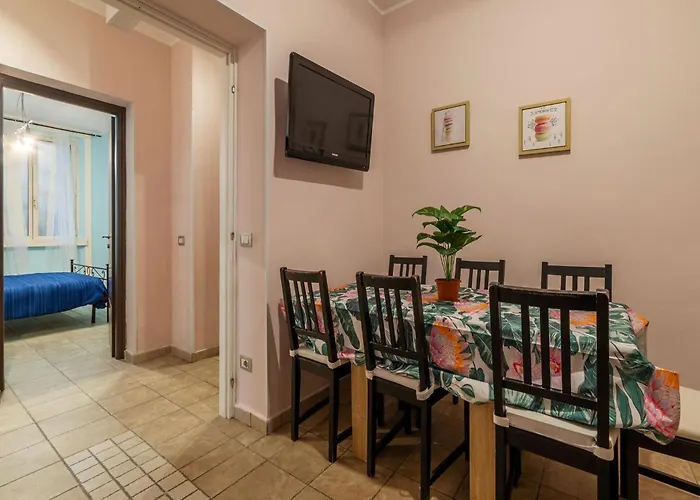 Lägenhet Guesthost - San Giovanni Comfy Flat Rom