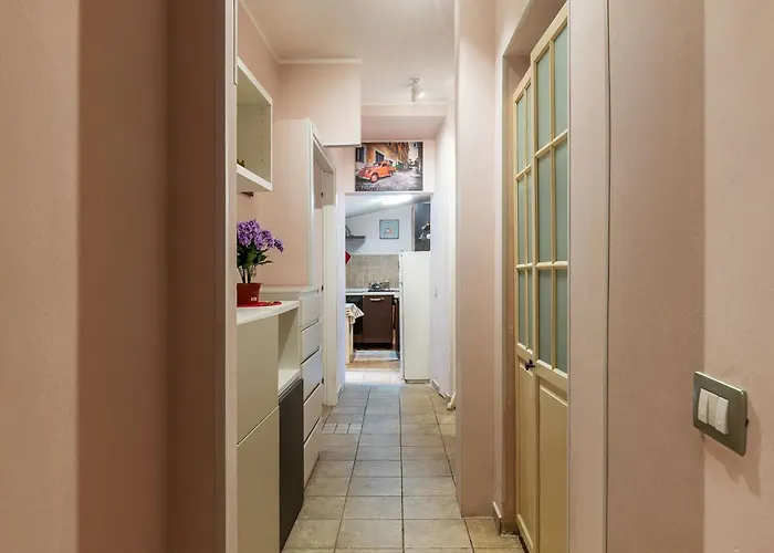 Apartment Guesthost - San Giovanni Comfy Flat *