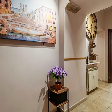 Guesthost - San Giovanni Comfy Flat דירה *