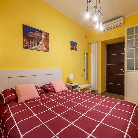 Guesthost - San Giovanni Comfy Flat * Rome