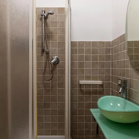 Guesthost - San Giovanni Comfy Flat Apartment