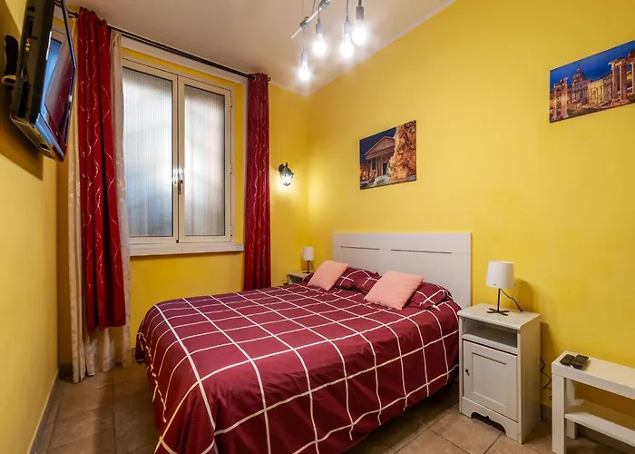 Guesthost - San Giovanni Comfy Flat * רומא