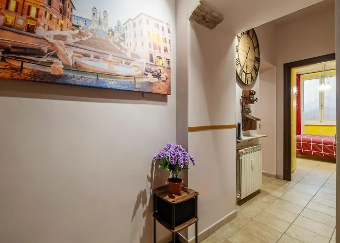 Guesthost - San Giovanni Comfy Flat דירה *