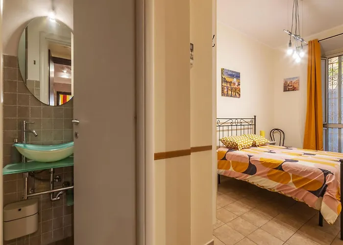 Guesthost - San Giovanni Comfy Flat