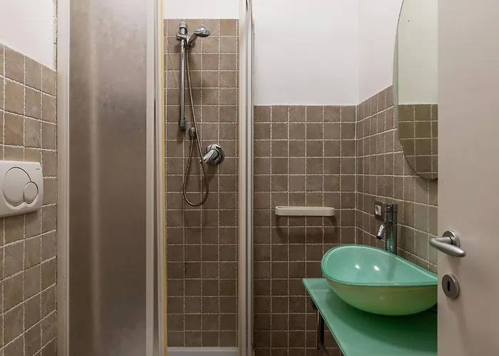 Guesthost - San Giovanni Comfy Flat דירה